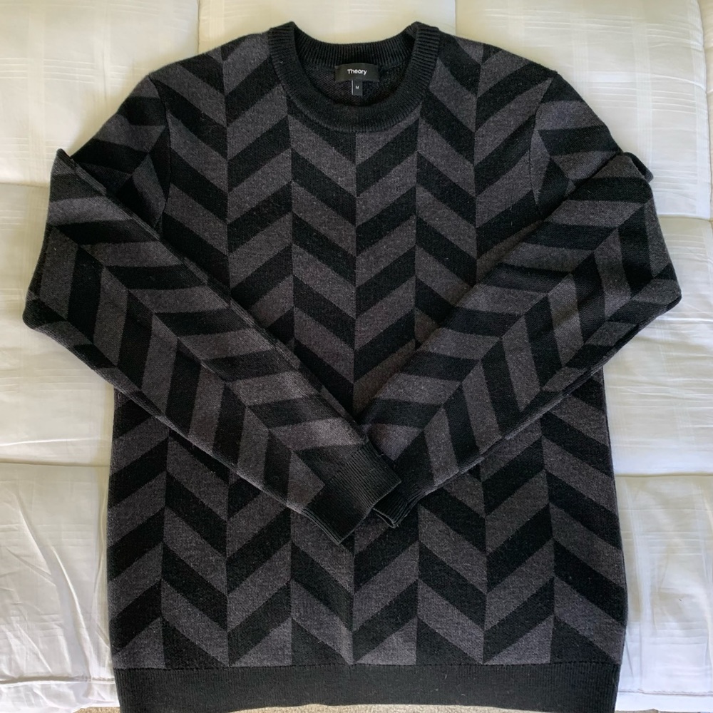 Theory 100% Wool Sweater - size medium